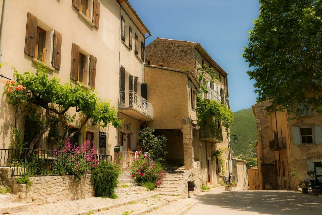 Chateau Des Gipieres Bij De Mont Ventoux Монбрен-ле-Бен Экстерьер фото